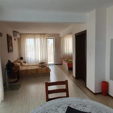 Casa Dell'arte * Achtopol